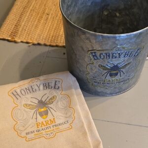 Honeybee Farm Metal Bucket and Cloth
